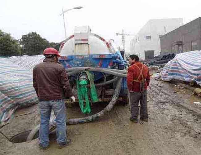 單位清理隔油池 大廈清掏隔油池 商場隔油池清掏  幼兒園隔油池清理 寫字樓清理隔油池 停車場清掏隔油池 工業園隔油池清掏